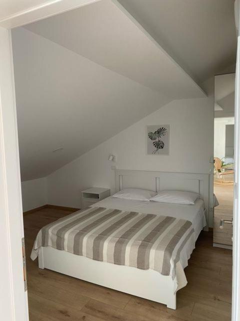 Apartments Vala Grebaštica 外观 照片